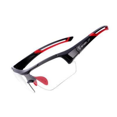 China Durable Waterproof Fashion Bike Glass Windproof Transparent Sports Cycling Sunglasses for sale