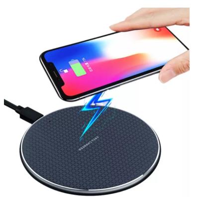 China UniversalÂ   Free sample customized acrylic metal logo 10W 15W wireless android phone charger fast charging for iphone for sale