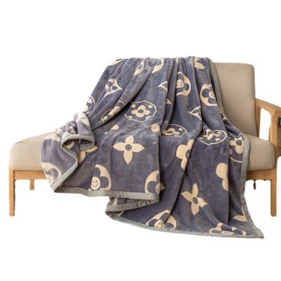 China Non-toxic high quality printed flannel blanket, thick and warm, can be customized design for sale