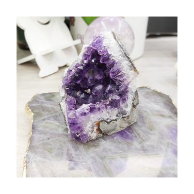 China Beautiful Europe Quartz Rock Purple Amethyst Cluster For Desktop Decoration for sale