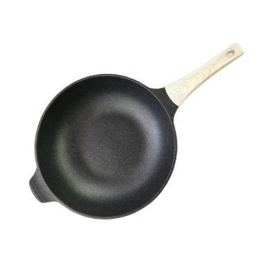 China Sustainable Super Quality Die Casting Cookware Nonstick Coating Aluminum Wok 32cm With Ear for sale