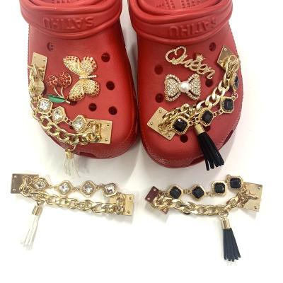 China Custom Clog Charm Trendy Luxury Designer Metal Shoe Chain For Decoration Accessories Summer Shoe Charms For Sneakers Clog Diamond Shoe Buckles for sale