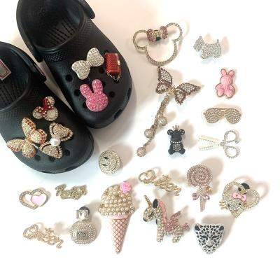 China Custom Clog Charm Luxury Bling Croc Charms Rhinestone Metal Designer Shoe Charms Fashion Designer Charms Diamond Shoe Decoration Wholesale for sale