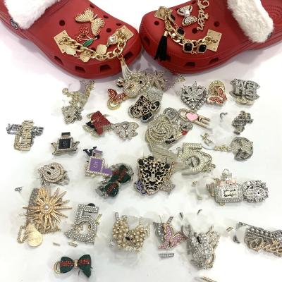 China Custom Clog Charm 2023 Luxury Bling Croc Charms Rhinestone Metal Designer Shoe Charms Fashion Designer Charms Diamond Shoe Decoration Wholesale for sale