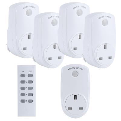 China Remote Control Smart UK Type Residential / General Purpose Power Switch Socket for sale