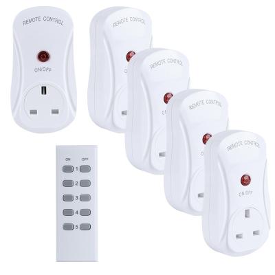 China Residential / Multipurpose UK Standard Smart Power Socket Remote Control Smart Plug for sale