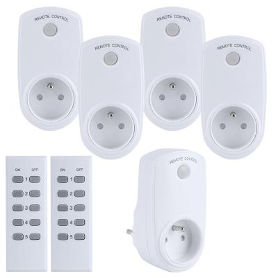 China Wireless smart socket residential / multi-purpose remote control smart socket with two five remote control socket for sale