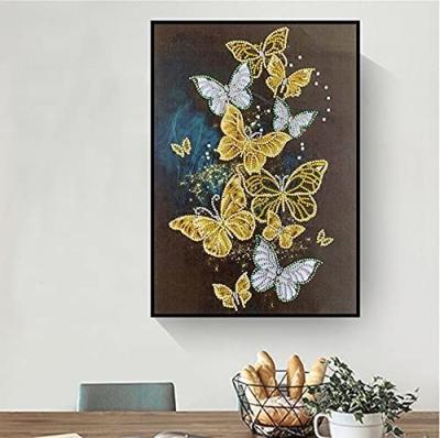 China Realistic Diamond Painting Kits for Adults, DIY 5D Diamond Painting Partial Drill Special Formed Diamond Dotz Crystal Rhinestone Butterfly for sale