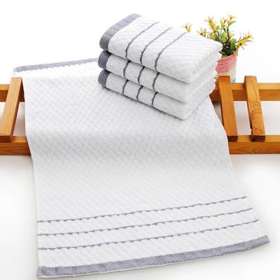 China Sustainable Unique Design Hot Selling High Quality Durable Thicken Multifunctional Hotel Towel for sale