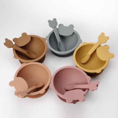 China Food Grade BPA Free Eco-Friendly Strong Suction Bowl Spoon Set Bib Baby Silicone Bowl Feeding Spoon for sale