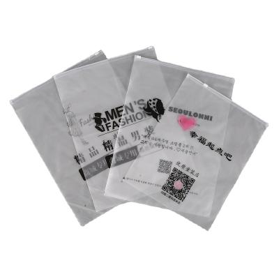 China Recyclable Custom Zip Lock Bags , Personalized Clothing Tote Bag Frosted Zipper Bag for sale