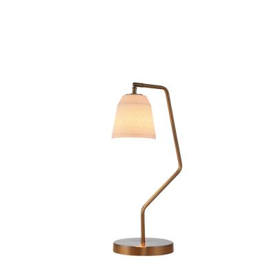 China Jiahua luxury modern ceramic clear shade lamps table brass lampbody table lamp-wholesale modern ceramic for living room for sale