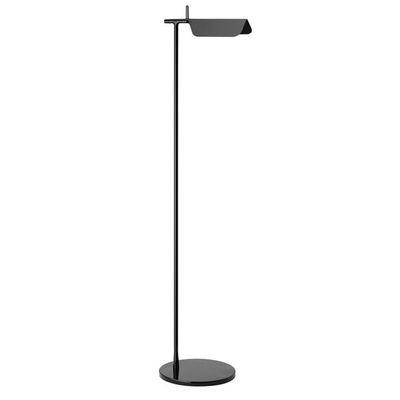 China Lightweight And Easy To Install Wholesale Simple Nordic Home Hotel Decor Modern Porcelain Shades Classic Study Kids Bedside Metal Floor Lamps for sale