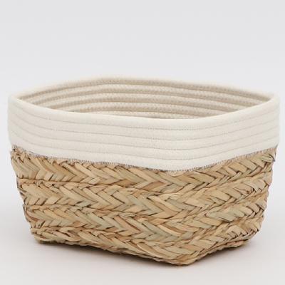 China Viable rectangular natural seaweed can be stored home decoration can be customized multi-function small fabric basket for sale