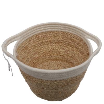 China Viable pure material environmental protection gift portable basket can customize multifunctional corn skin woven basket for sale