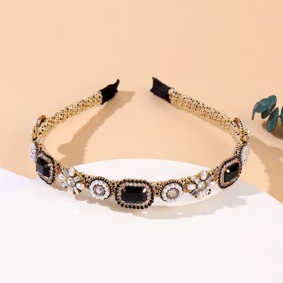 China Fashion Wholesale Sparkly Rhinestone Pearl Ladies Handmade Crystal Hair Accessories Headbands for sale