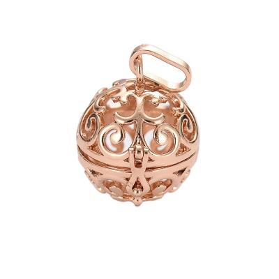 China Long Color Keeping Chinese Old Fashion Antique Jewelry Accessories Color Preserving Copper Pendant Hollow Bell Pendant for sale