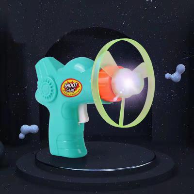 China Frisbeed Gun Toys Cheap Toys Turning Flying Saucer Toy Guns For Kids Flashing Light Gun Shooting Up Frisbeed Gun Toys for sale