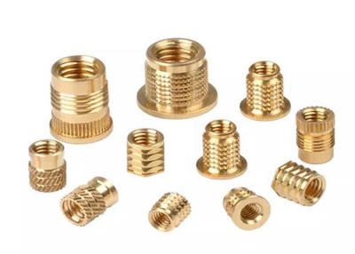 China M2 M2.5 M3 M3.5 M4 M5 M6 Nickelblechplattiert Knurled Insert Nut mit Schulter DIN16903 zu verkaufen