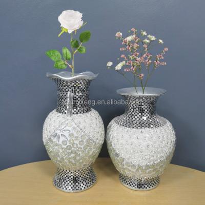 China New Modern Modern White Ceramic Flower Vase Sets For Home Decoration Vases Western Luxury Wedding Silver Color With Beads for sale