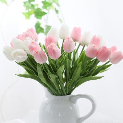 China Real Love Pu Real Love Mini Tulip Wedding Product Road Leader Lasting Popular Hot Selling Yellow Tulip Flower for sale