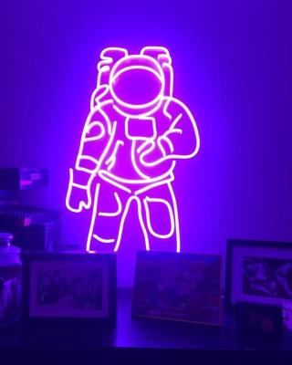 China Wedding Astronaut Space Kid Room Dual Color Led Neon Sign Astronaut for sale