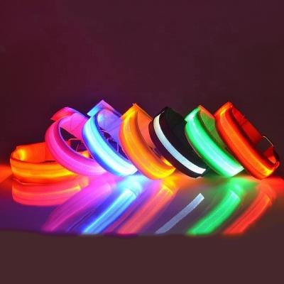 China 2021 Fitness Equipment APP Night Running Foot Fluorescent Light Ring Wristband LED Warning Light Alarm Safety Reflective Armband for sale