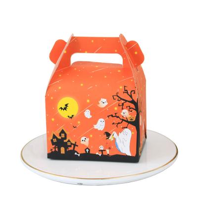 China Recycled Materials Gift Paper Square Shape Foldable Halloween Gift Box Paper Candy Packaging Paper Box for sale