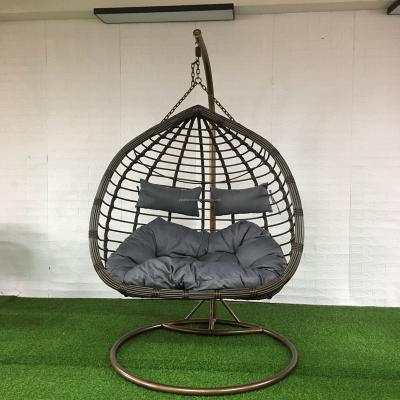 China Modern Outdoor Garden Patio Swing Egg Chair Double Seat Swing Chair Lobby Wicker Hanging Wicker Outdoor Swing for sale