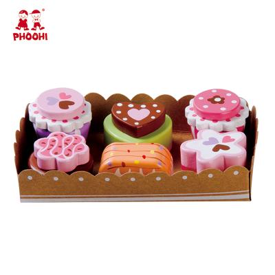 China MDF Kids Pretend Play Food Dessert Set Wooden Kids Cake Toy With 6 Pcs Cupcakes for sale