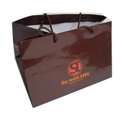 China OEM Lamination Food Grade Recyclable Glossy Cake Paper Material Paper Bag Take Away Food Tote Paper Bag for sale