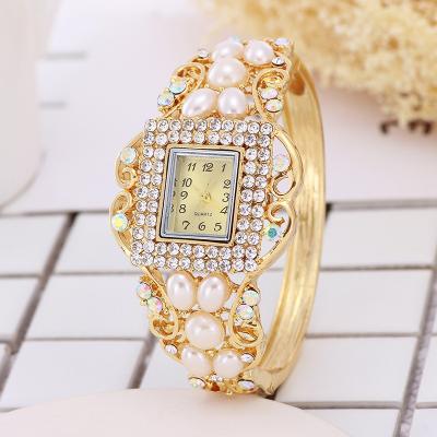 China Classic Diamond Watch Quartz Stainless Steel back pearl wristwatch jewelry women automatic date quartz watches for sale