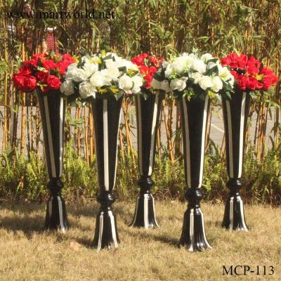 China home decor black metal flower vase household table centerpiece flower stand vase holder for home living room decoration(MCP-113) for sale