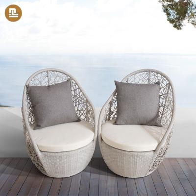 China New Design Outdoor Leisure Space Backyard Rattan Garden Chair and Table Back Up Set for sale