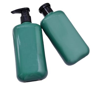 China Eco-friendly Custom 500ml Square PET Bottle Body Lotion Pump Bottle Green Color Hand Wash Shampoo Bottle Sets for sale