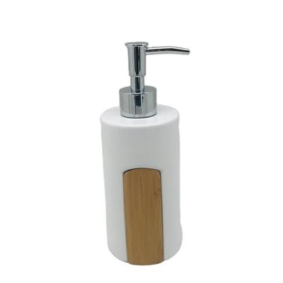 China Sustainable 340ml Round Ceramic Lotion Pump With Bamboo Soap Dispenser Bottle White Liquid Bath Accessories for sale