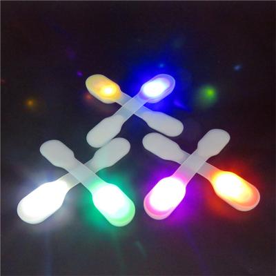 China Education Supply Safety Warning LED Silicone Magnet Clip Flashing Light for sale