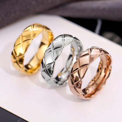 China Hot Sale FASHIONABLE Argyle Cut Stainless Steel Rings for Ring 316 L Titanium Steel Jewelry 18K Gold Plating Women Man Wedding Lover Gift for sale