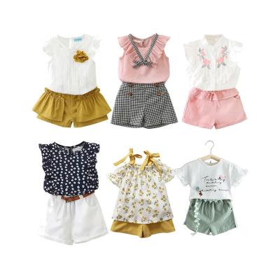 China The ruffled shirt by the embroidered printed shirt and the comfortable girls' shorts match the children's two-piece set for sale