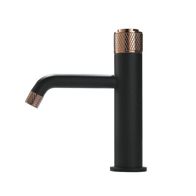 China Modern Black And Rose Gold Single Handle Bathroom Faucet , Brass Water Basin Faucet For Bathroom Kaiping for sale