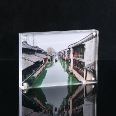 China office & Wholesale Home Decoration 128*178MM 7inch Magnetic Block Picture Frame Clear Acrylic Photo Frame Standing for sale