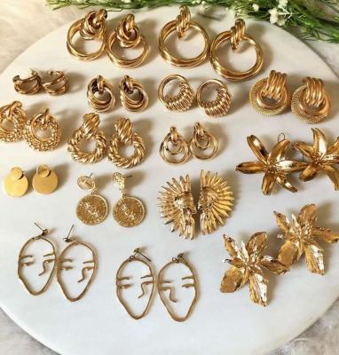 China 2021 Trendy Fashion Jewelry Vintage Gold Plated Flower Face Twisted Brass Chunky Earrings for sale