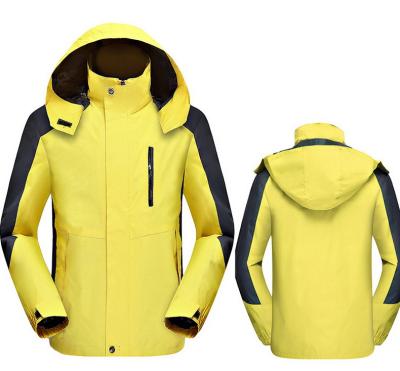 China Breathable Custom Camping Hiking Wear Mens Hiking Jacket Workout Softshell Jackets for sale