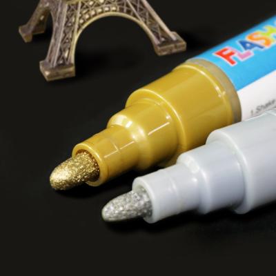 China Metallic Paint Marker Gift DIY Colors Permanent Paint Pen For Car Tire for sale