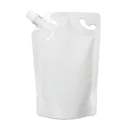 Cina 140x220+40mm 500ml Doypack Moisture Proof White Spout Pouch Bag With Handle in vendita