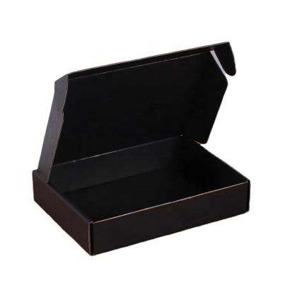 중국 Custom Eco Friendly Recycled Materials 40*30*8cm Corrugated Paper Black Packaging Shipping Box 판매용