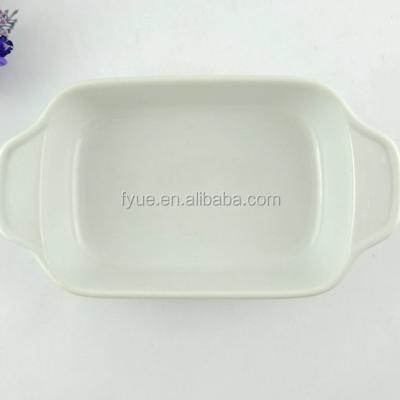 China Sustainable safety 8.4 inch personalized porcelain cheap bakeware with handle for sale