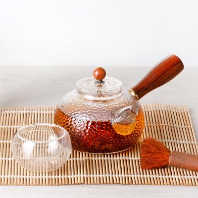 China WITH LID Hot Selling Heat Resistant High Borosilicate Glass Teapot and Tea Cup Set for sale