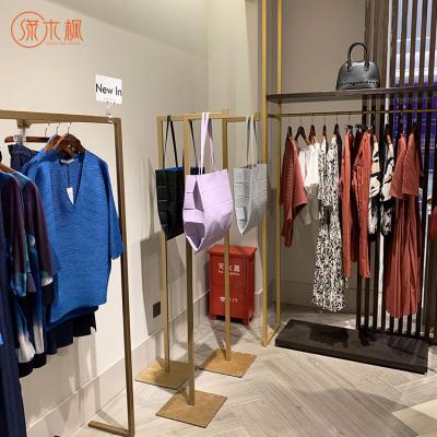 China Fashion Creative Design Most Buyed Store Furniture Garment Display Commercial Model Clothing Store Display Stands for sale