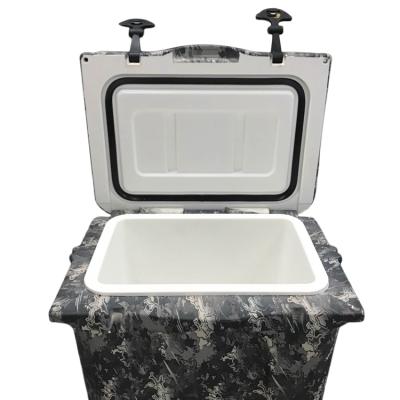 China Wholesale Imported Rotomolded Camouflage Ice Cooler Box Eco - Friendly for sale